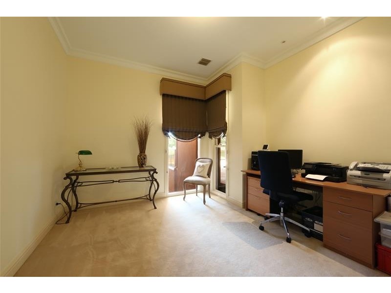 2 Sunnybank Close, Lysterfield South VIC 3156