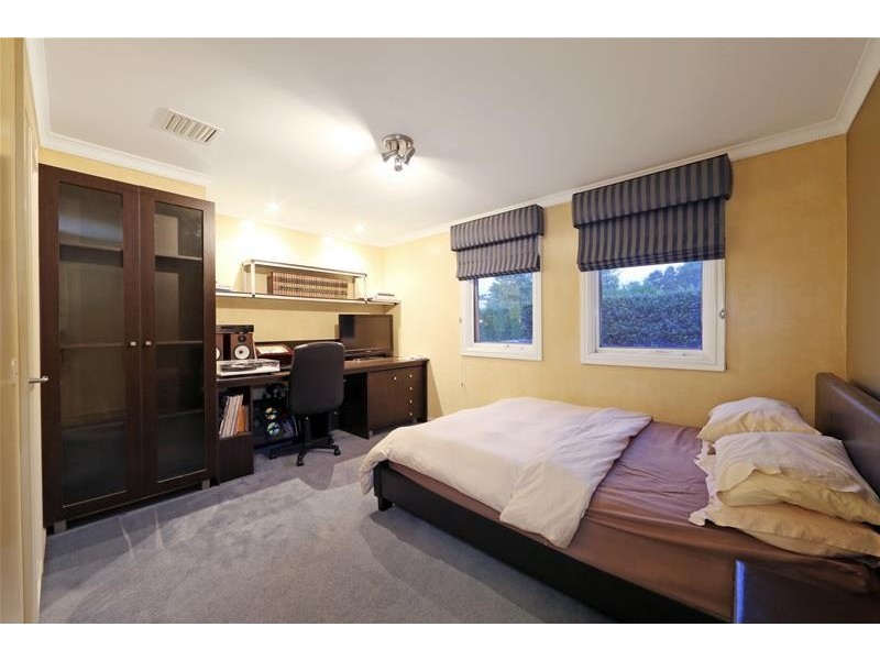 2 Sunnybank Close, Lysterfield South VIC 3156