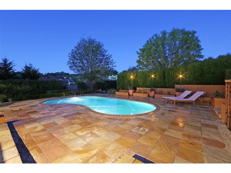 2 Sunnybank Close, Lysterfield South VIC 3156