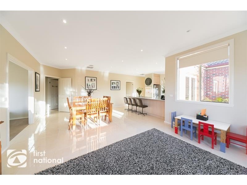 5 Siandra Place, Berwick VIC 3806