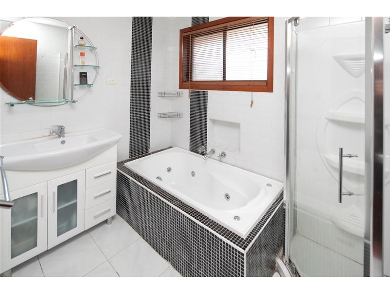 33 Cheam Street, Dandenong North VIC 3175