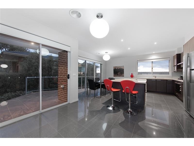 31 Reservoir Crescent, Rowville VIC 3178