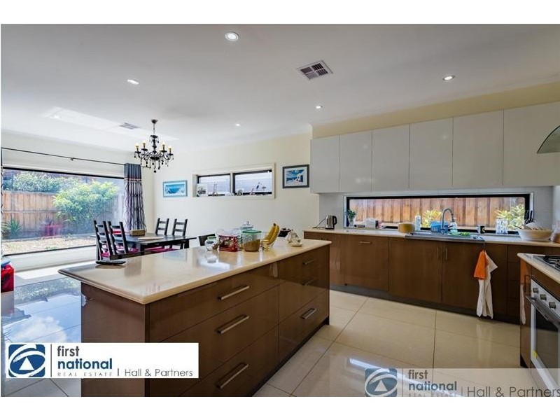 34 Maxfield Road, Keysborough VIC 3173