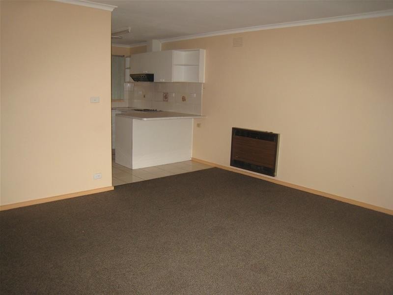 2/39 Hammond Road, Dandenong VIC 3175