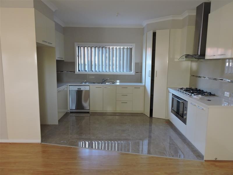 10 Mary Street, Hampton Park VIC 3976