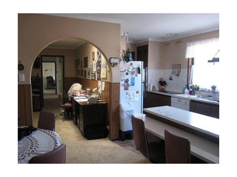 1 McLauglan Avenue, Eumemmerring VIC 3177