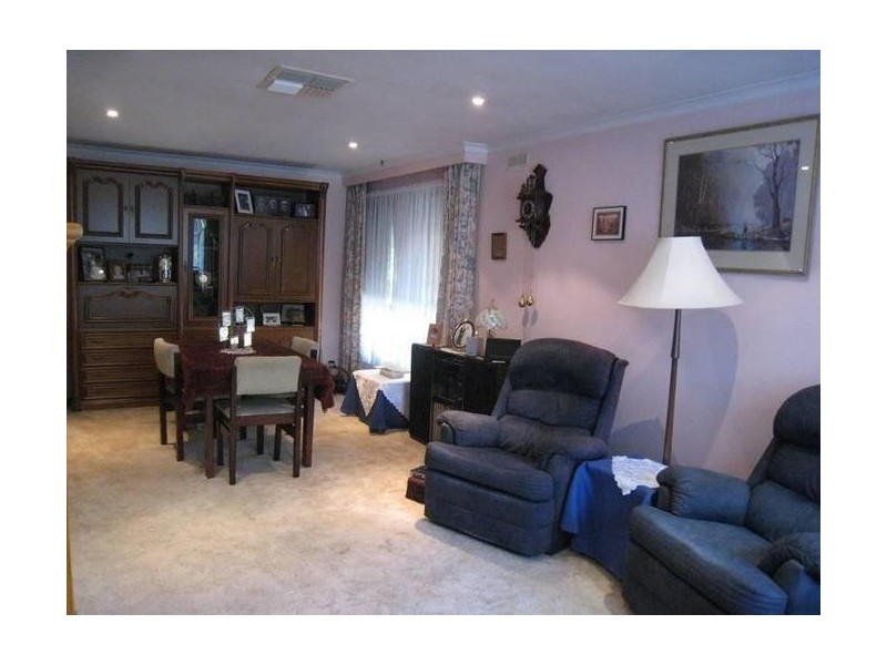 1 McLauglan Avenue, Eumemmerring VIC 3177