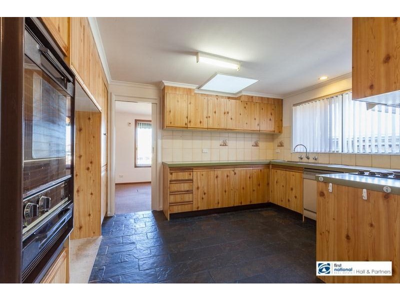 50 Aberdeen Drive, Dandenong North VIC 3175