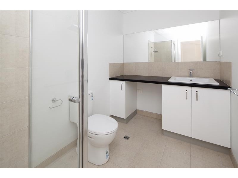 2/34-36 Hawthorn Road, Doveton VIC 3177