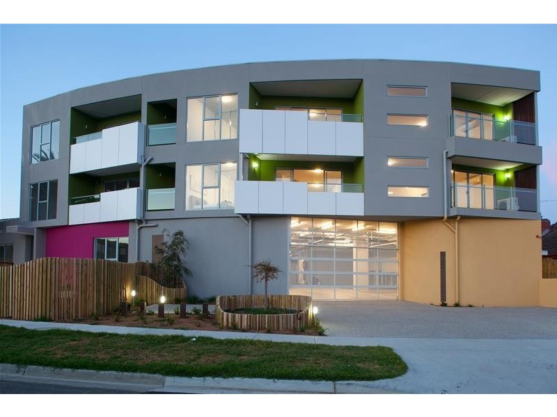 15/9 McFarlane Crescent, Dandenong VIC 3175
