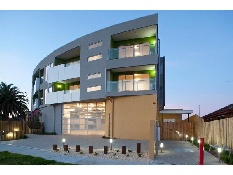 15/9 McFarlane Crescent, Dandenong VIC 3175