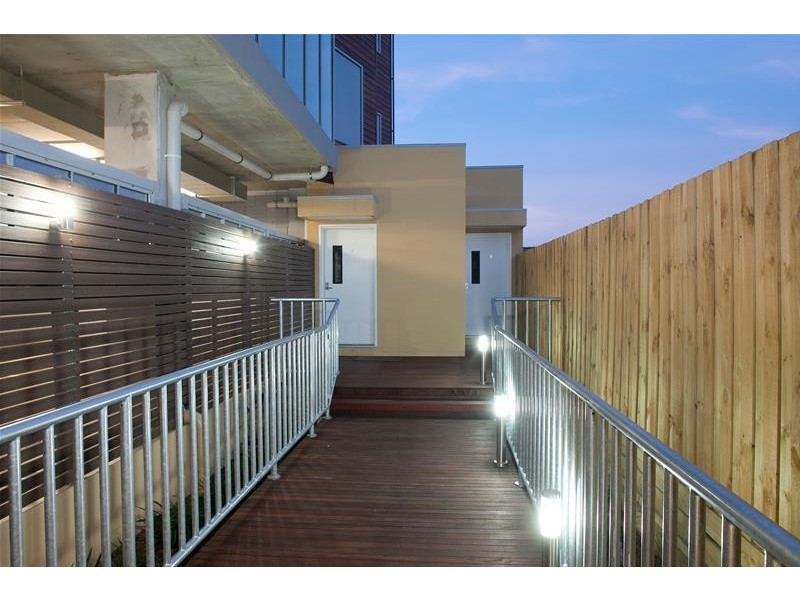 15/9 McFarlane Crescent, Dandenong VIC 3175