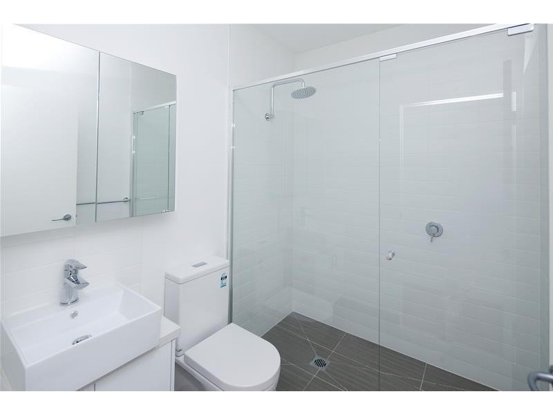 15/9 McFarlane Crescent, Dandenong VIC 3175