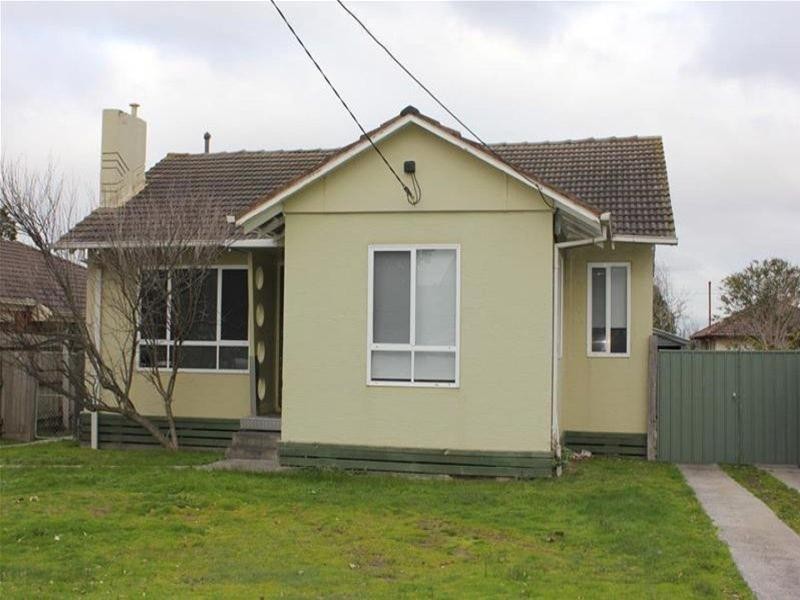 16 Curtin Crescent, Dandenong North VIC 3175