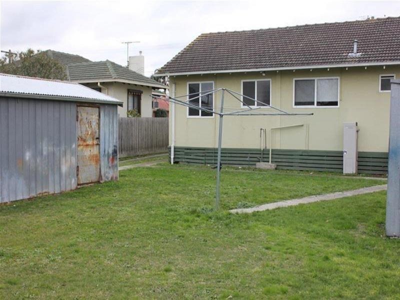 16 Curtin Crescent, Dandenong North VIC 3175