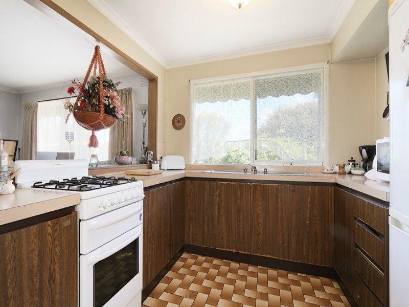 44 Crossdale Rise, Endeavour Hills VIC 3802