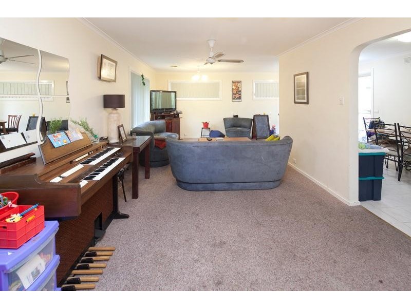 23a John Edgcumbe Way, Endeavour Hills VIC 3802