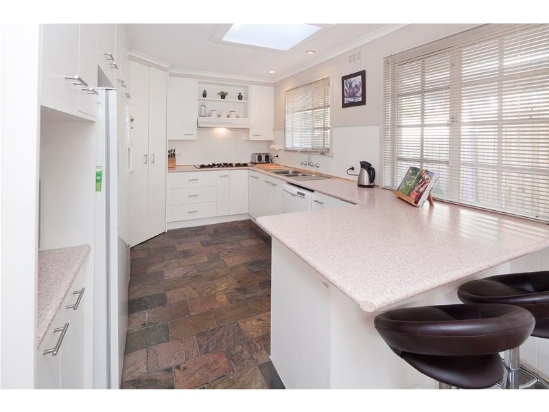 44 Meadow Wood Walk, Narre Warren VIC 3805