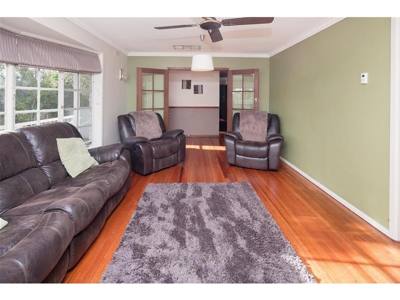 44 Meadow Wood Walk, Narre Warren VIC 3805