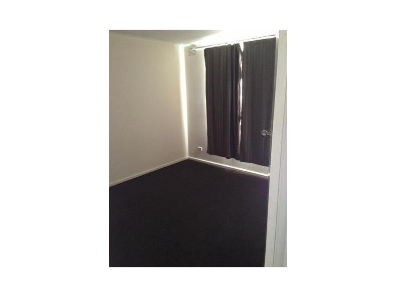 2/43 Hillside Avenue, Dandenong North VIC 3175