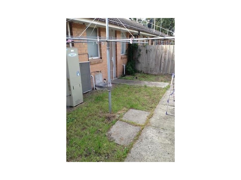 2/43 Hillside Avenue, Dandenong North VIC 3175