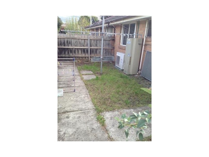 2/43 Hillside Avenue, Dandenong North VIC 3175