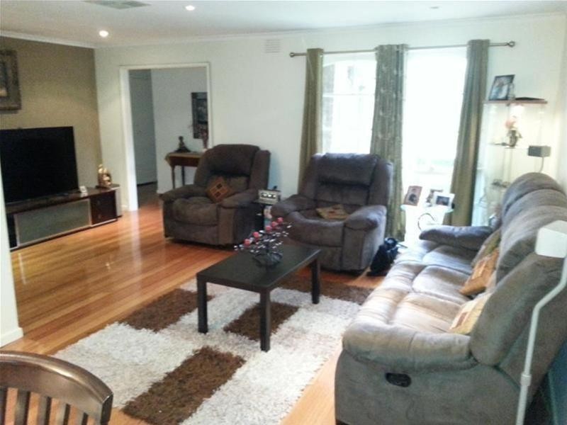 31 William Perry Close, Endeavour Hills VIC 3802