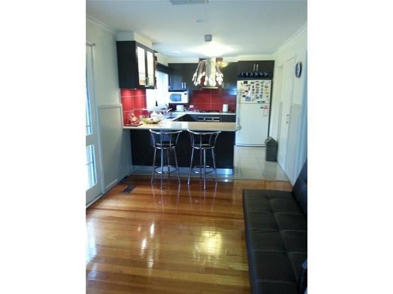 31 William Perry Close, Endeavour Hills VIC 3802