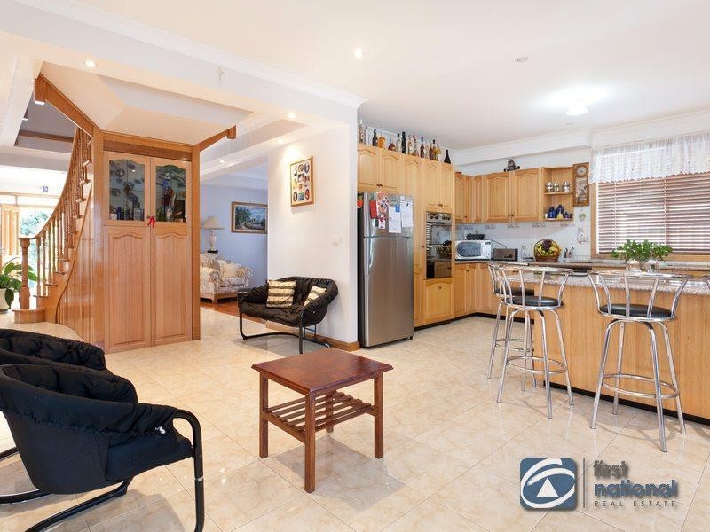 5 Jeanette Court, Mulgrave VIC 3170