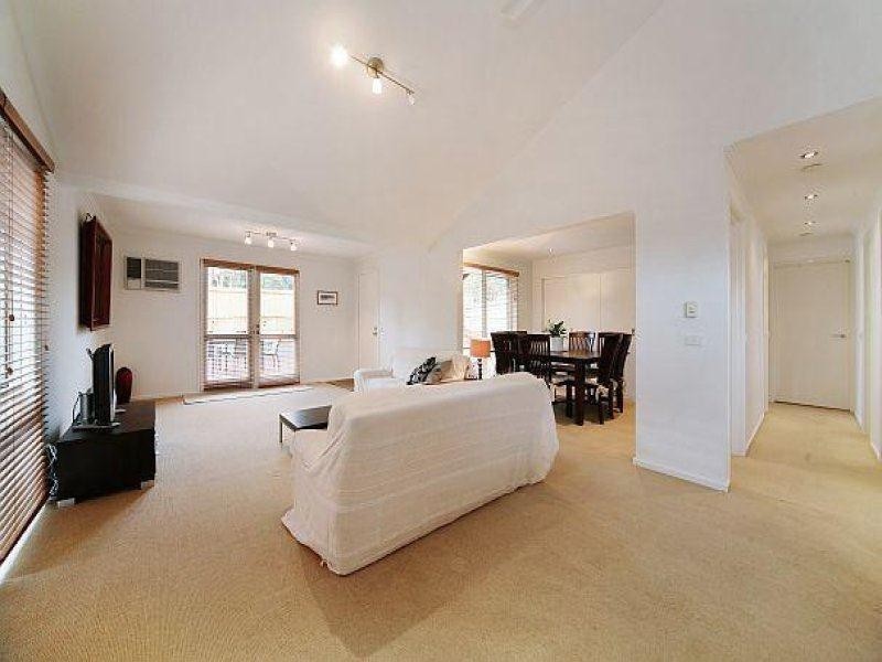 15 Saltair Street, Hampton East VIC 3188