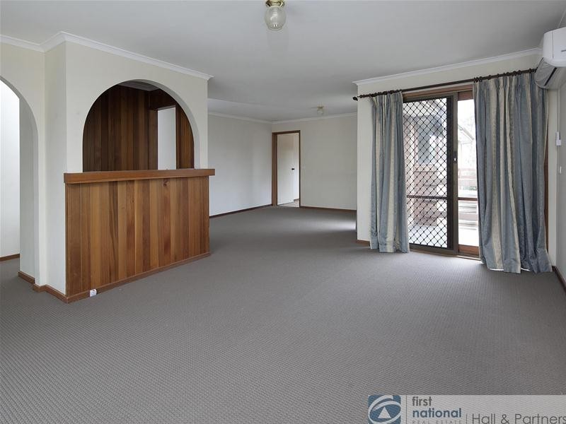 322 James Cook Drive, Endeavour Hills VIC 3802