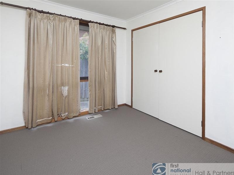 322 James Cook Drive, Endeavour Hills VIC 3802