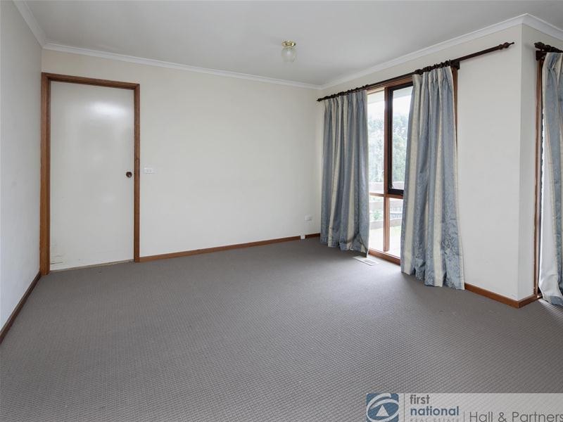 322 James Cook Drive, Endeavour Hills VIC 3802