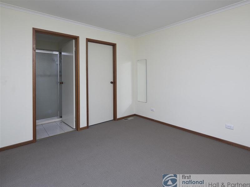 322 James Cook Drive, Endeavour Hills VIC 3802