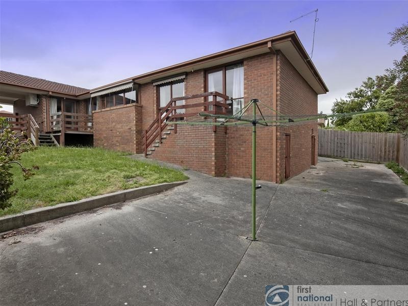 322 James Cook Drive, Endeavour Hills VIC 3802