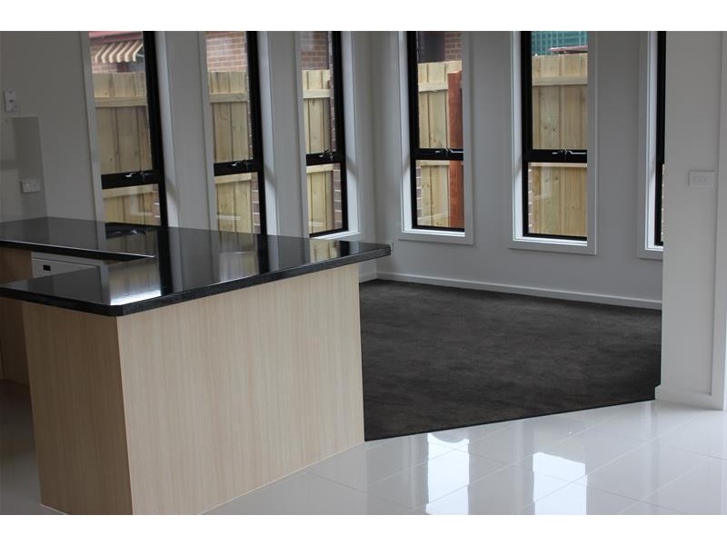 1A Puffin Court, Endeavour Hills VIC 3802