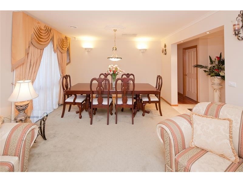 54 Bella Crescent, Hallam VIC 3803