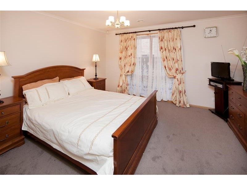 54 Bella Crescent, Hallam VIC 3803