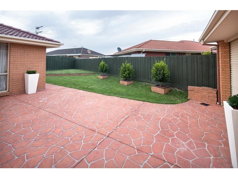 54 Bella Crescent, Hallam VIC 3803