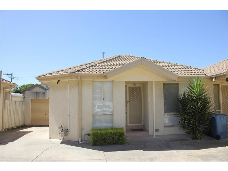 2/160 McFees Road, Dandenong North VIC 3175