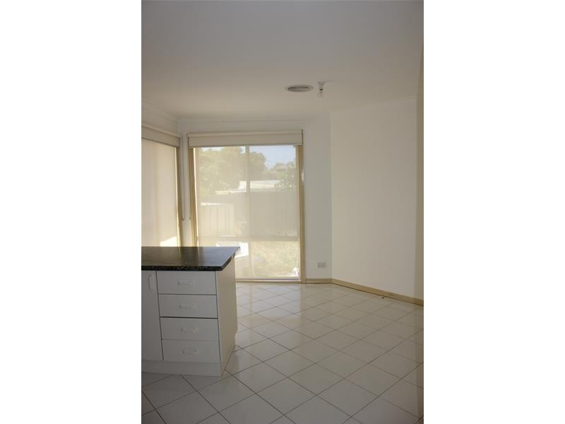 2/160 McFees Road, Dandenong North VIC 3175