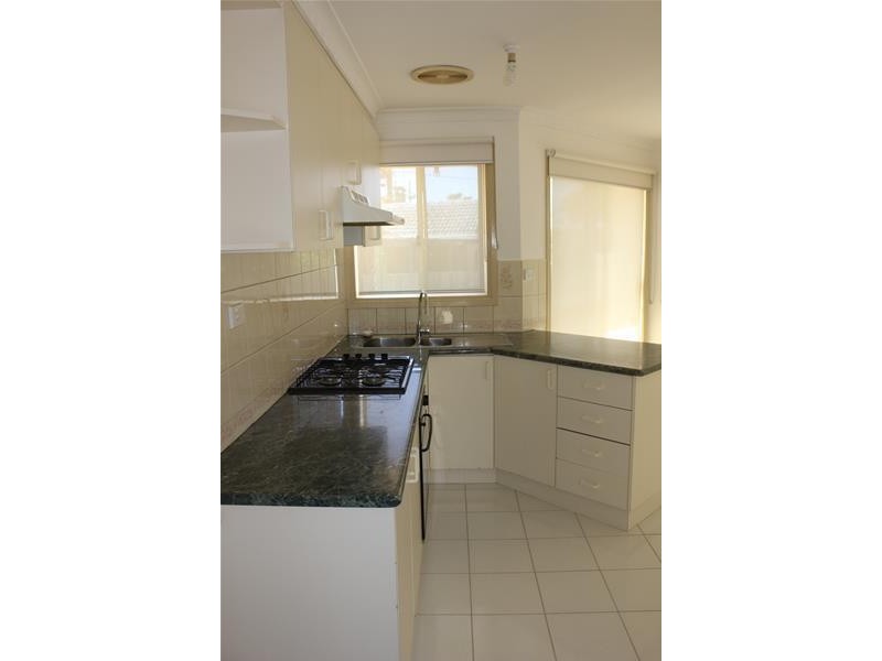 2/160 McFees Road, Dandenong North VIC 3175