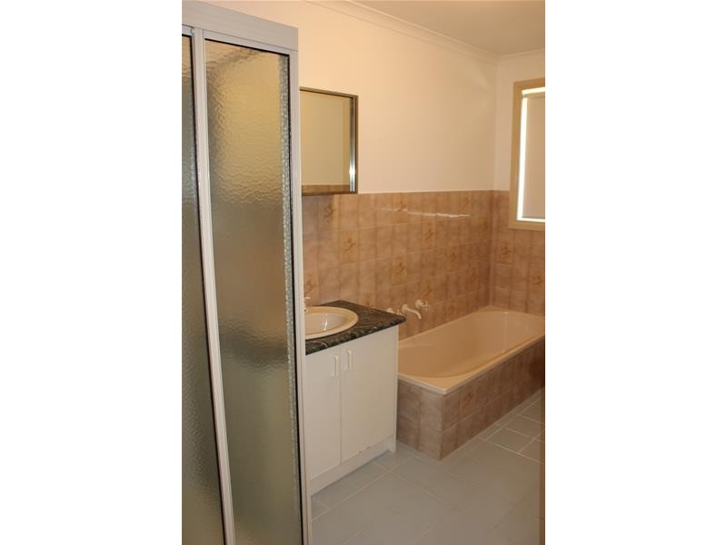 2/160 McFees Road, Dandenong North VIC 3175