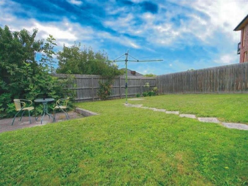 23 Rawdon Hill Drive, Dandenong North VIC 3175
