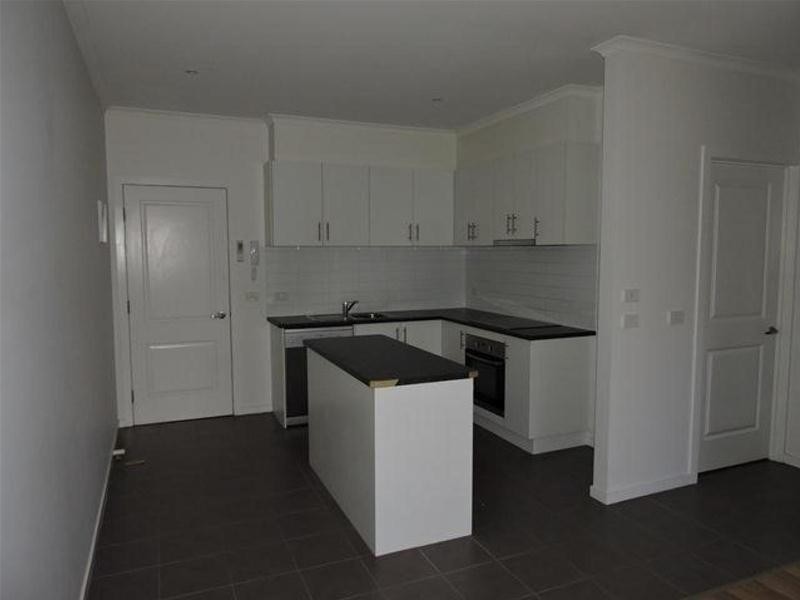 6/19 Close Avenue, Dandenong VIC 3175