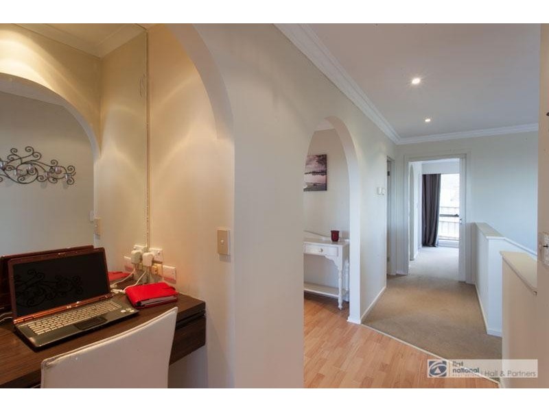 28 Daniel Solander Drive, Endeavour Hills VIC 3802