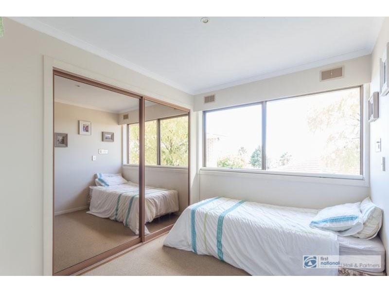 28 Daniel Solander Drive, Endeavour Hills VIC 3802