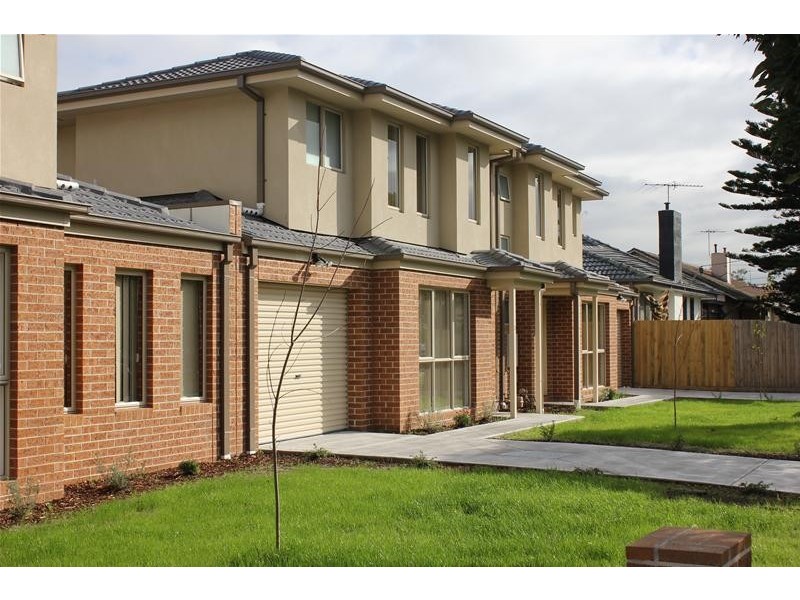 2/7-11 Kanooka Grove, Doveton VIC 3177