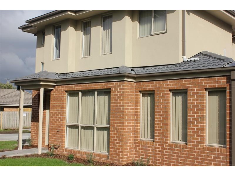 2/7-11 Kanooka Grove, Doveton VIC 3177