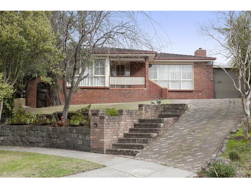 12 Dampier Court, Endeavour Hills VIC 3802